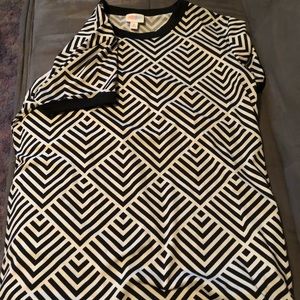 Lularoe liv top